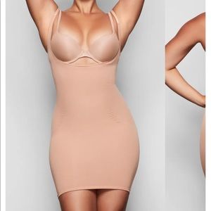Skims open bust slip dress. NWT